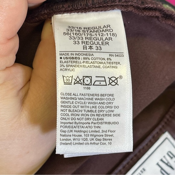 GAP, Vintage Slim Mid Rise, Wine Red Waxed Denim. Size 16R. Excellent condition! - Picture 7 of 7